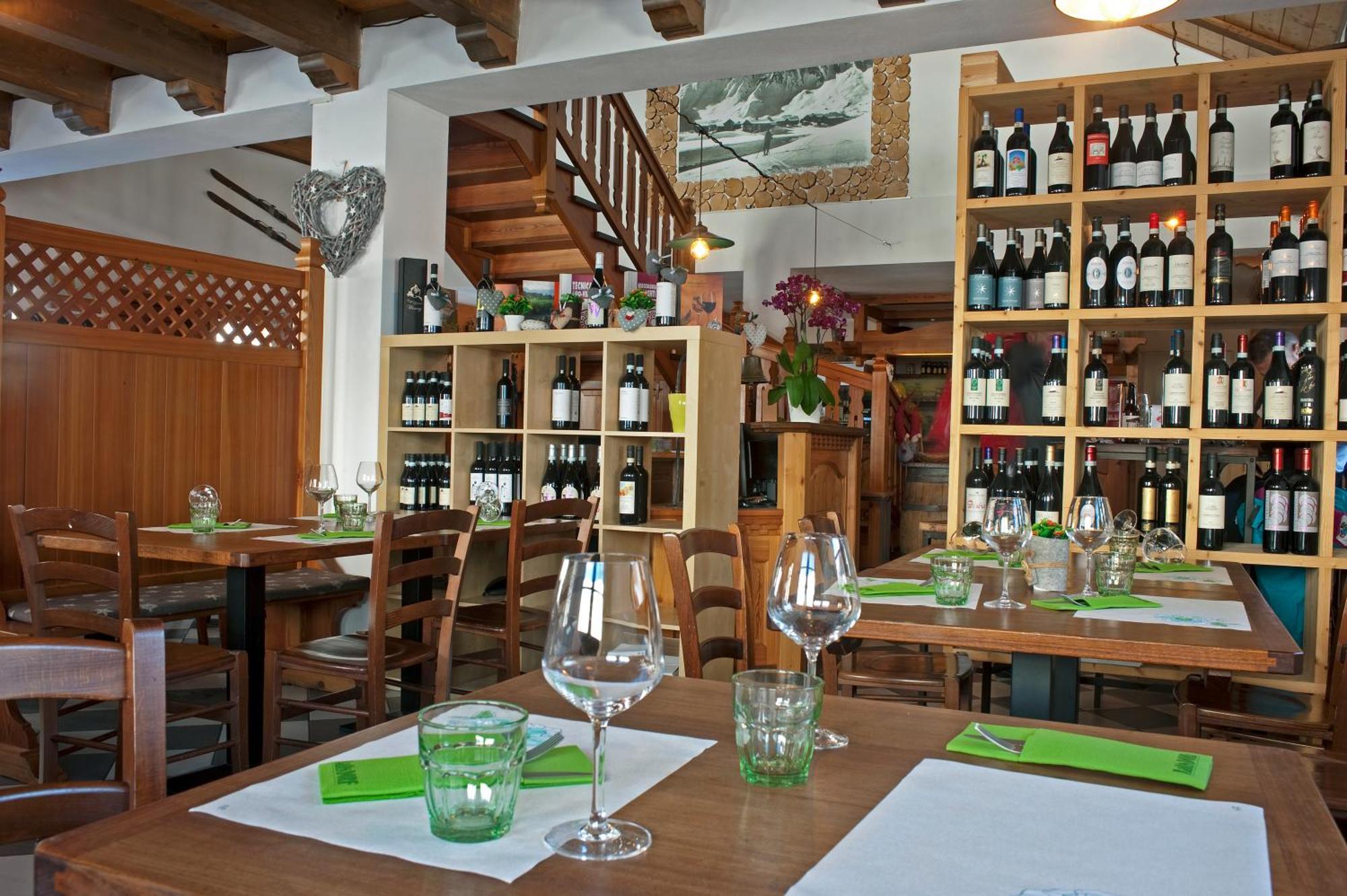 Riale  Aalts Dorf酒店 外观 照片